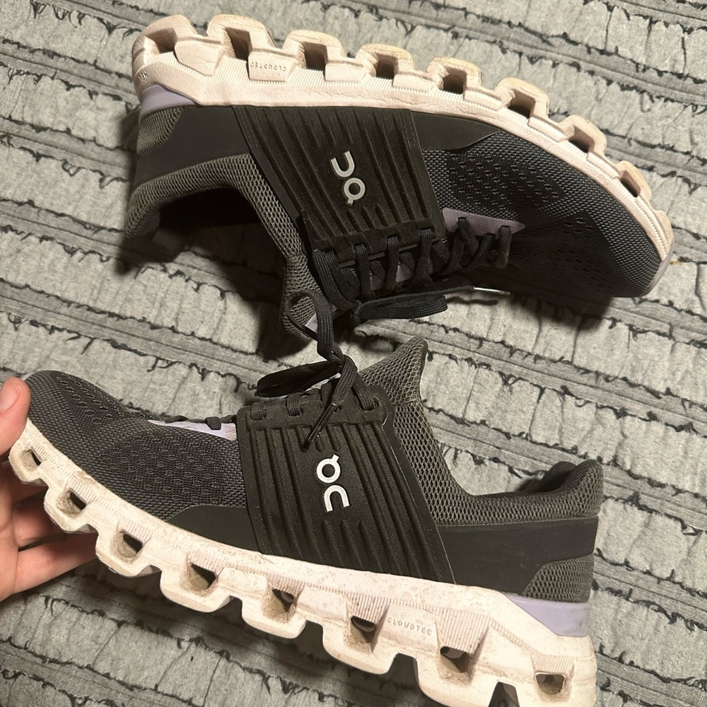 On Cloud Shoes - image 2